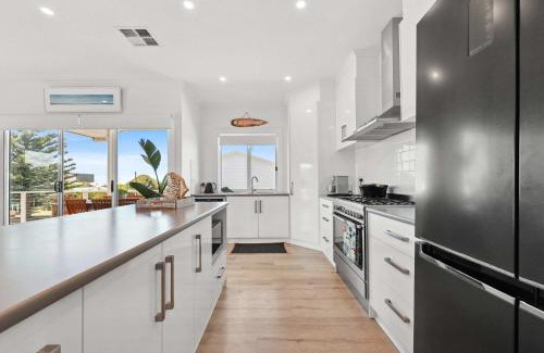 Encounter Bay House | 7 Tabernacle Road Encounter Bay - Linen Included