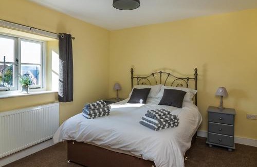 Ilton House | 700 Westport