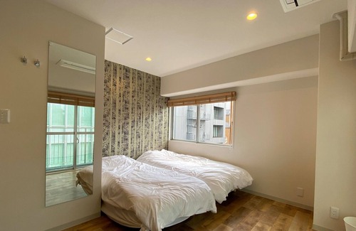Minamiaoyama House | 704 HOTEL Omotesando Stories / Minato-ku Tokyo
