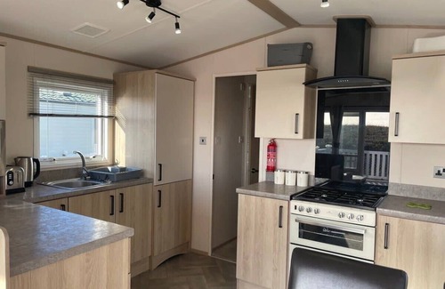 Pevensey Ski Chalet | 74 Bayside Cove Pevensey Bay Holiday Park