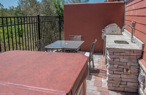 Crestwynd Bay Villa | 7520 SV Summerville - Luxury 4 Bed Villa with Spa