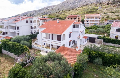 Pag Apartment | 77 m² Apartment ∙ 2 bedrooms ∙ 5 guests