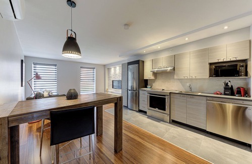 La Cite-Limoilou Apartment | 77 St-Vallier Appart Hôtel
