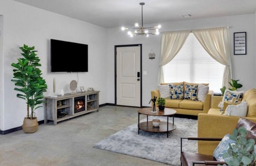 Turner Park House | 7min DOWNTOWN , acquarium , Zoo , 4 min Expo center , 1min to Tulsa university