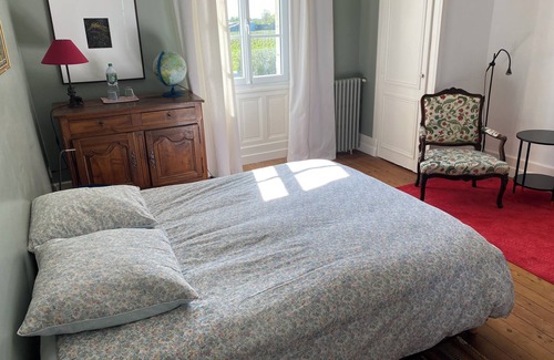 Saint-Seurin-De-Cursac Other | 8 bedroom castle in mazion