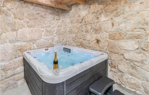 Tribalj House | 8 Bedroom Cozy Home In Tribalj