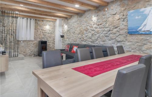 Tribalj House | 8 Bedroom Cozy Home In Tribalj