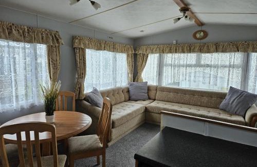 Skegness Resort | 8 Berth Caravan - North Shore Holiday Park Skegness 3 Bedrooms