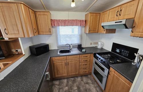 Skegness Resort | 8 Berth Caravan - North Shore Holiday Park Skegness 3 Bedrooms