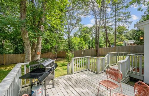 Orleans House | 8 Harbor Hill Drive Orleans - A Change of Pace