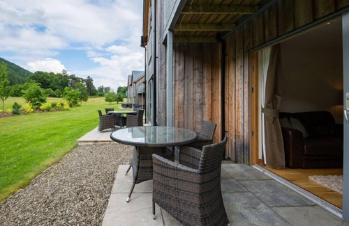 Kenmore Cottage | 8 Maxwells - sleeps 2 guests in 1 bedroom