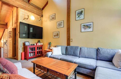 Truckee Apartment | 8 Mi to North Tahoe Beach Truckee Resort Condo