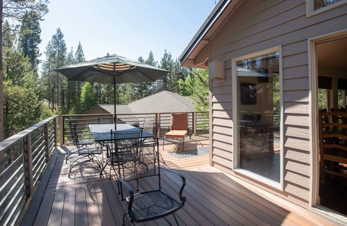 Deer Park House | 8 Mt Rose | 3 BR/2.5 BA, Sleeps 8