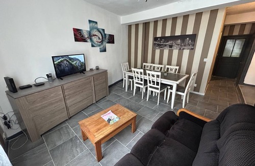 Ervy-le-Chatel Apartment | 8-person apartment