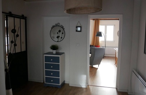 Chastreix Apartment | 8-person gîte in Chastreix, close to ski resorts and nature.