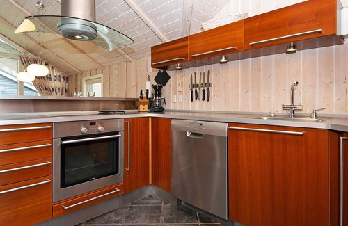 Pøt Strandby House | 8 person holiday home in Juelsminde-By Traum