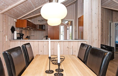 Pøt Strandby House | 8 person holiday home in Juelsminde-By Traum