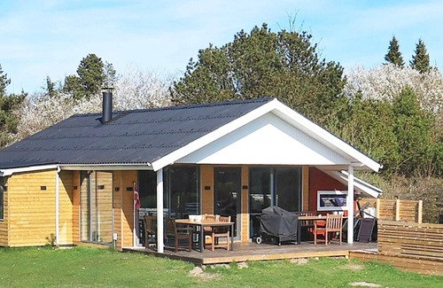Ertebølle House | 8 person holiday home in Farsø