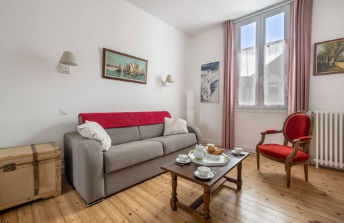 Le Pouliguen Ski Chalet | 800m from the beach - big house for 8