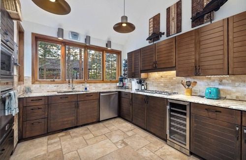 Keystone Cottage | 82 Lenawee Lane