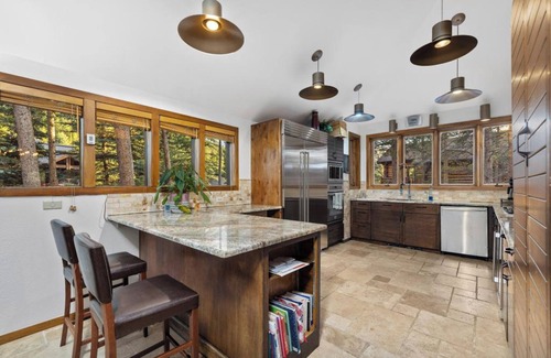 Keystone Cottage | 82 Lenawee Lane