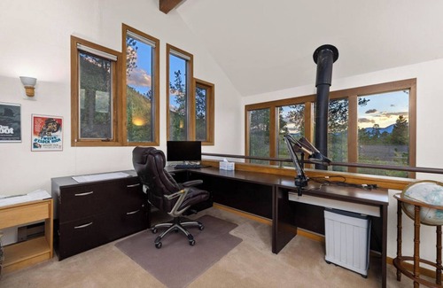 Keystone Cottage | 82 Lenawee Lane