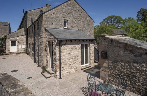 Casterton House | 83 m² House ∙ 2 bedrooms ∙ 4 guests