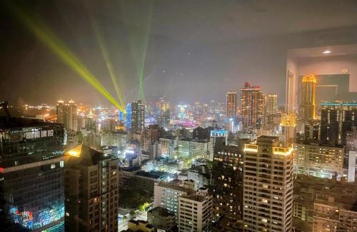 Kaohsiung City Centre Apartment | 85大樓景觀月租套房