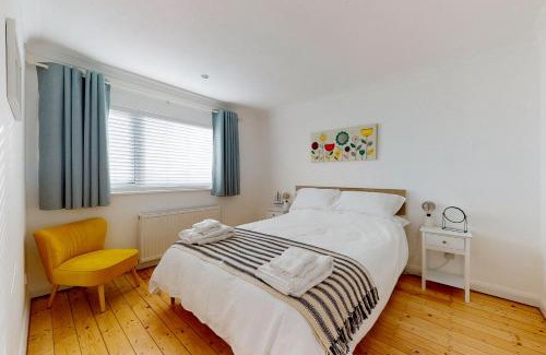 Wittering House | 87 Marineside Beach side property with stunning sea views