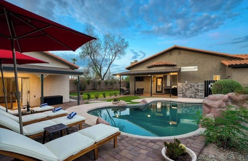 Sunset Ridge House | 8BR home with heated pool, spa, golf simulator