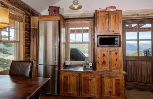 Big Sky House | 9 Cabin Hollow by Moonlight Basin Lodging