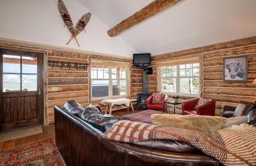 Big Sky House | 9 Cabin Hollow by Moonlight Basin Lodging