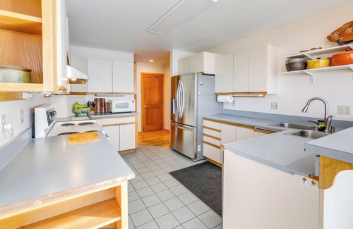 Juneau House | 9 Mi to Mendenhall Glacier: Waterfront Juneau Home