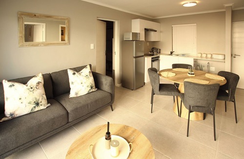 Mykonos Apartment | 9 Millennial Arch, Langebaan, 4-Sleeper