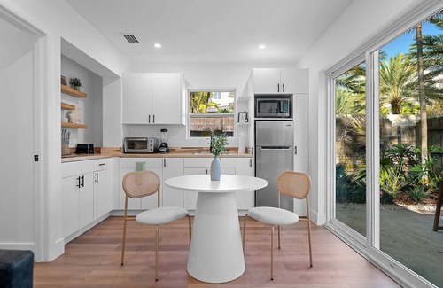 Victoria Park Apartment | 921 Apartment 3 in Fort Lauderdale