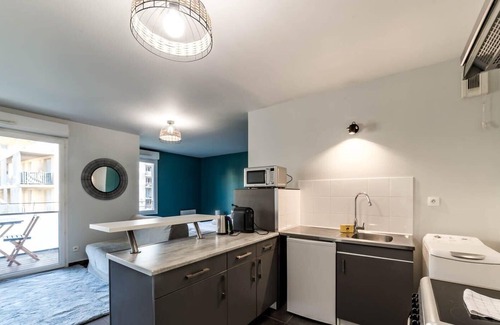 Vaise Apartment | 9th arrondissement apartment, quiet and relaxing