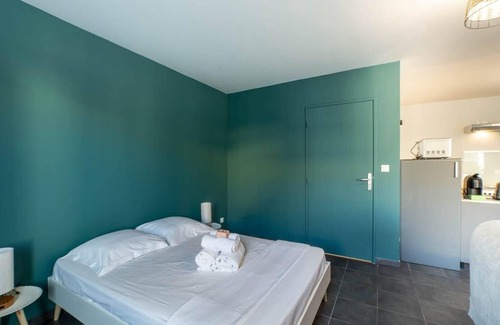Vaise Apartment | 9th arrondissement apartment, quiet and relaxing