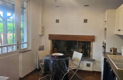 Lesparre-Medoc House | A 15 Minutes des Plages, Maison de Ville Avec Petit Jardin Pour 8 Personnes