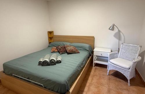 Hortaleza House | A 5 minutos de Ifema y 10 del aeropuerto, habitación y baño privado con entrada independiente
