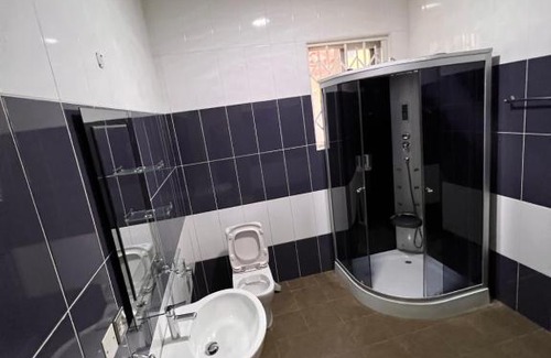 East Legon Apartment | A 5Bedroom home