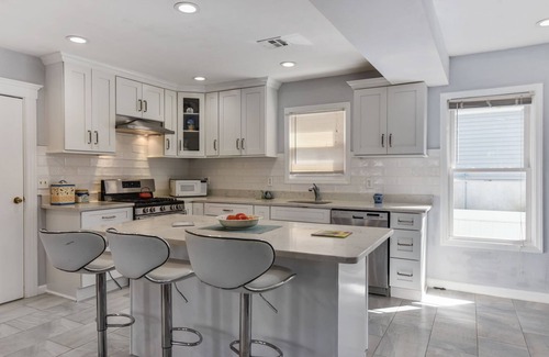 Point Pleasant Beach House | A beautiful updated house just 2 short blocks from the beach & Boardwalk