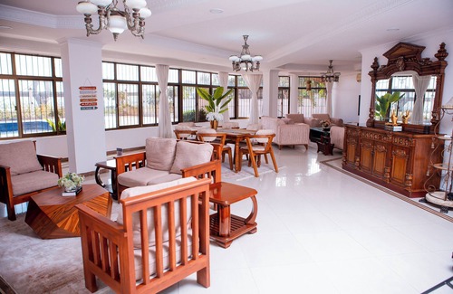 Upanga West Apartment | A beautiful apartment with an ocean and pool views