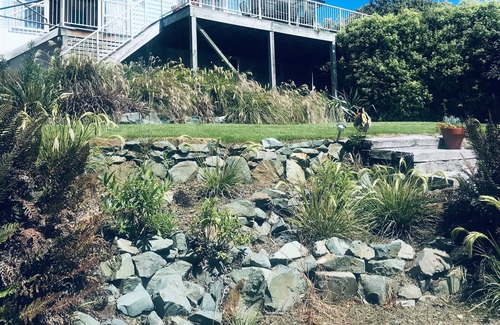 Riverton House | A beautiful, peaceful abode with ocean views.
