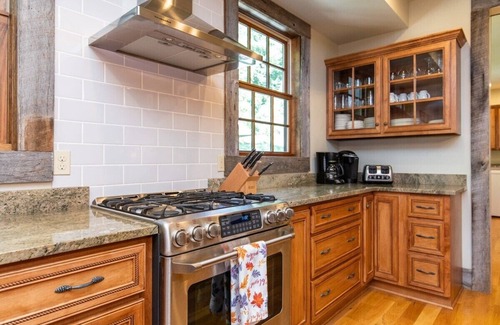 Saint Francis Cabin | A Bourbon Connoisseur's dream is where you will find Rolling Fork Farm