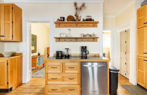 Salem Apartment | A country getaway in upstate NY, surrounded by art and nature.