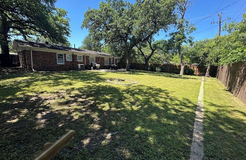 Meadowbrook House | A cozy and secure home that is a perfect getaway for your next visit!