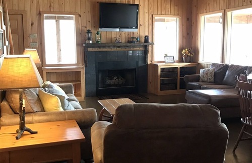 Murfreesboro Cabin | A cozy getaway on the Little Missouri River!