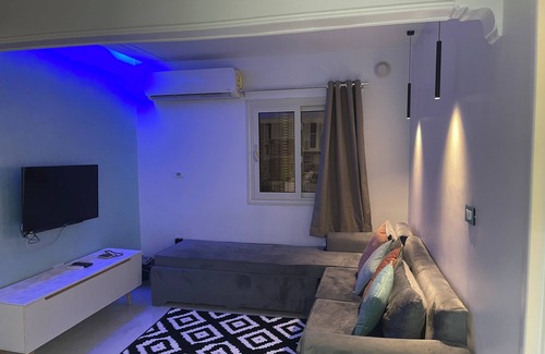 Hada'iq al-Qubbah Apartment | A Cozy Modern apartment in cairo