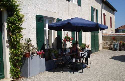 Benest House | A family and quietly located Bed and Breakfast.
