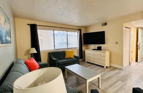 Myrtle Beach House | *A FAMILY RETREAT*Pool*Steps to the Beach*Approved Dogs*D18-9